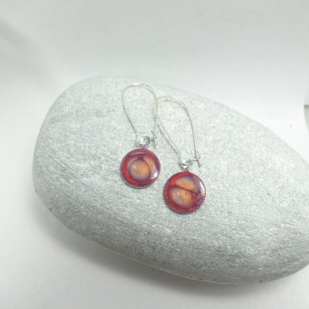 Lightweight Pebeo painted kidney earwire earrings